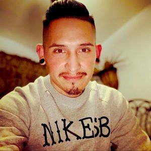 Meet your Posher, Alex